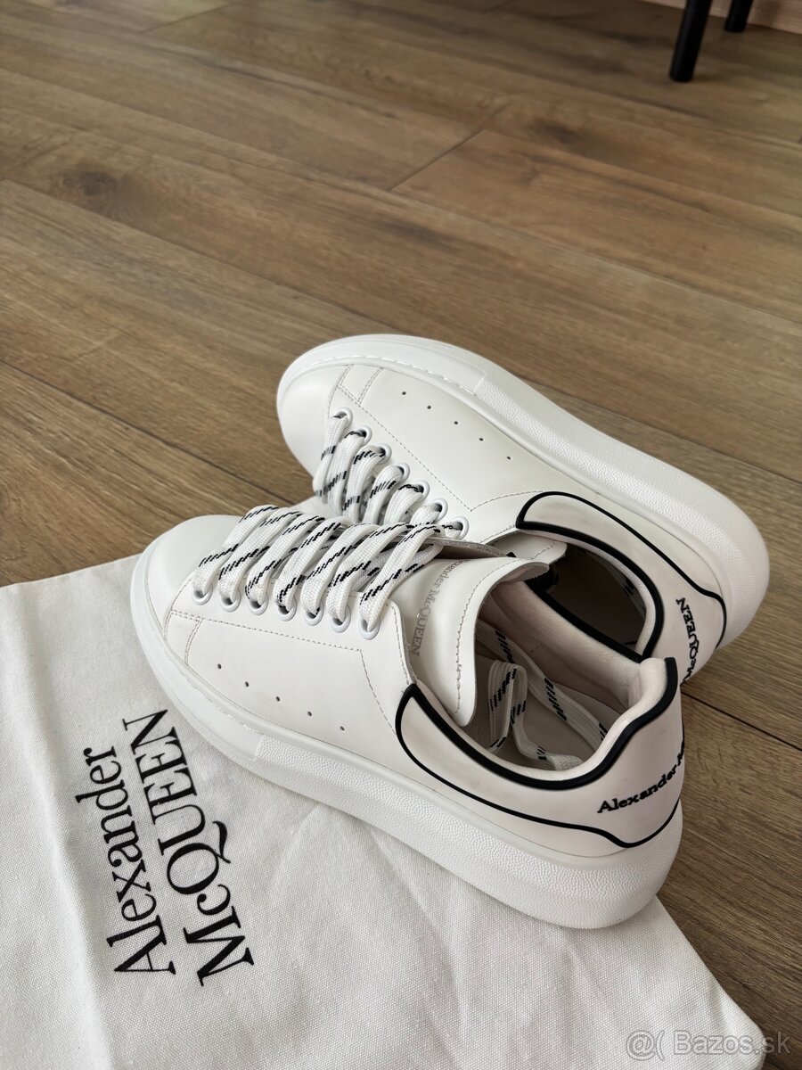 Alexander McQueen - 4