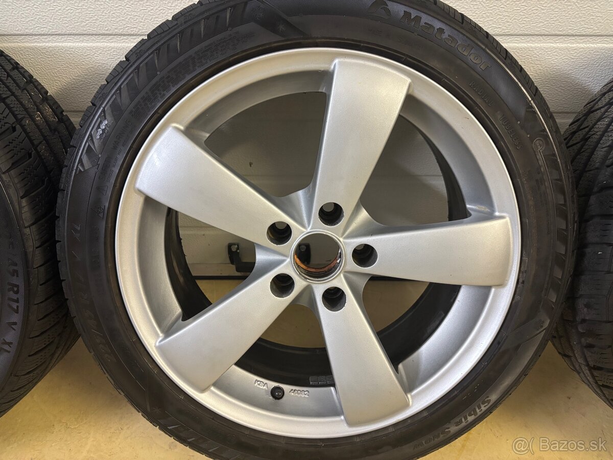 5x112 225/45R17 - 4