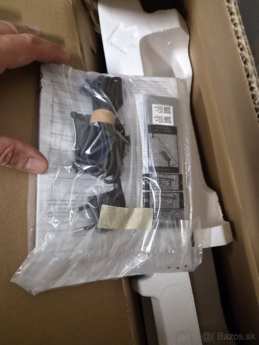 55" Samsung QE55QN70F - 4