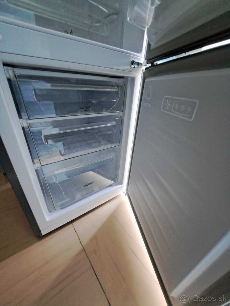 Kombinovaná chladnička ELECTROLUX - 4