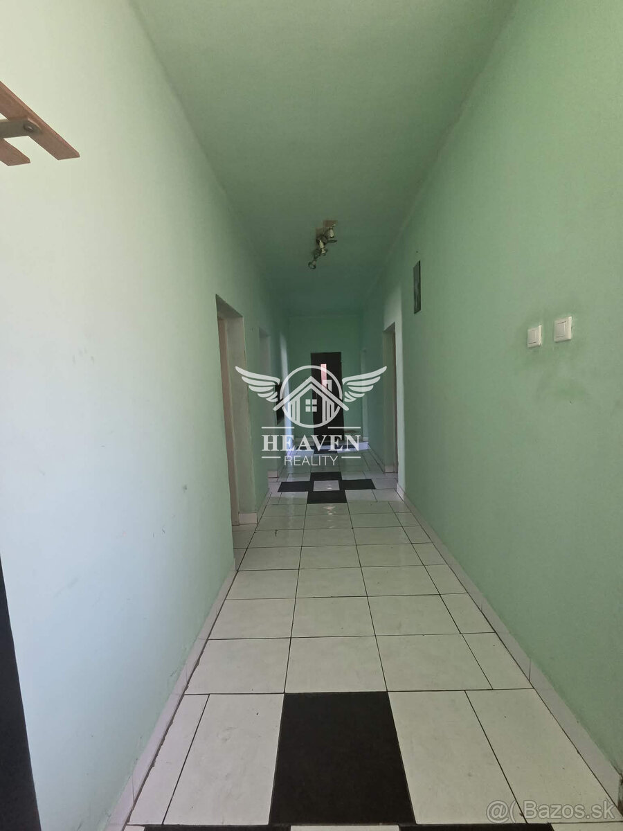 Ponúkame na predaj dom v Iži - 4