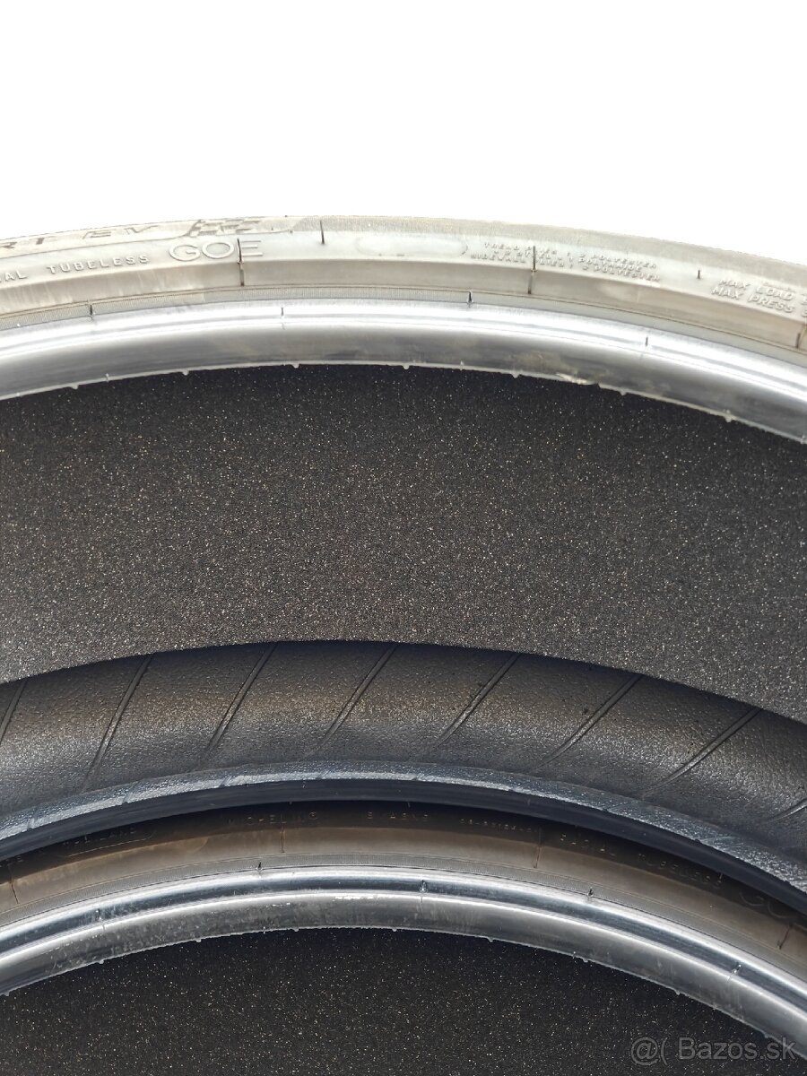 Michelin Pilot Sport EV 255/45 R20 105W - 4