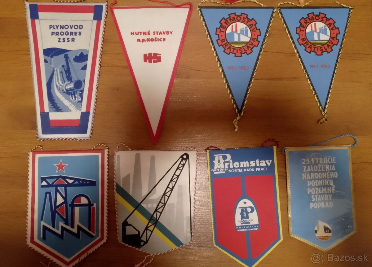 Retro vlajky a odznaky - 4