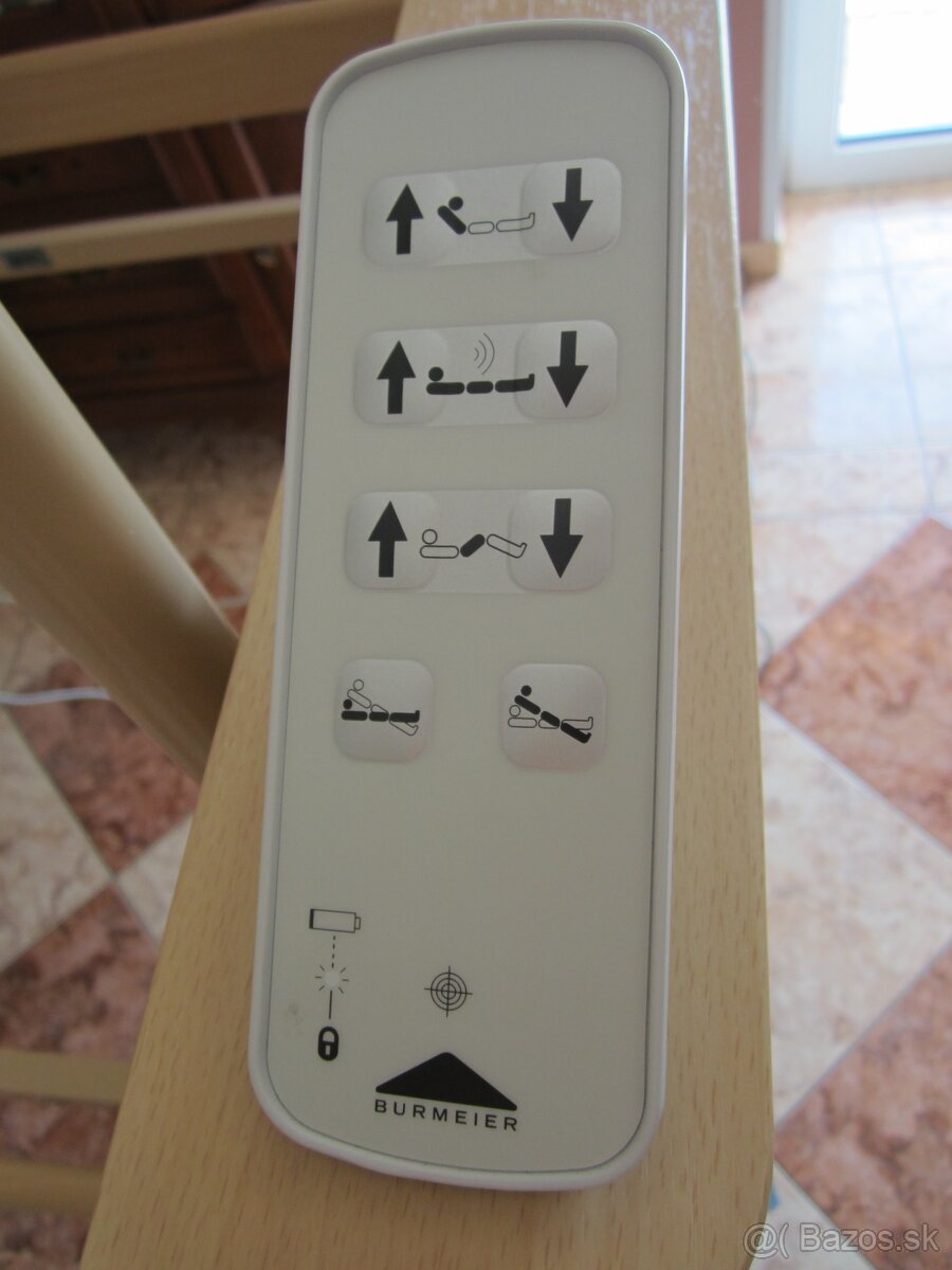 Polohovateľná elektrická posteľ - 4