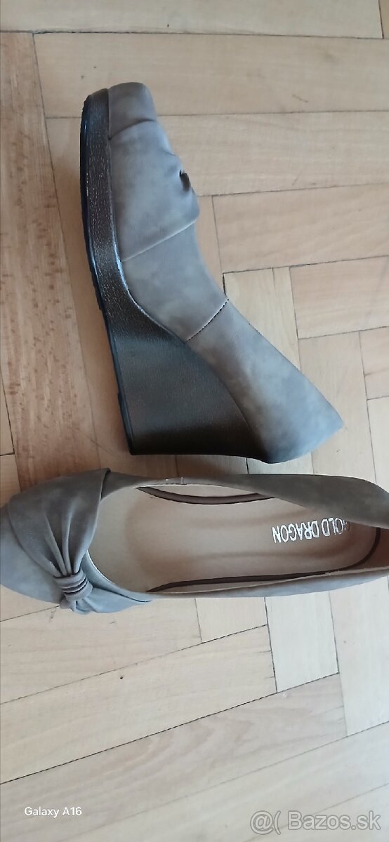 Topánky na platforme 38 - 4