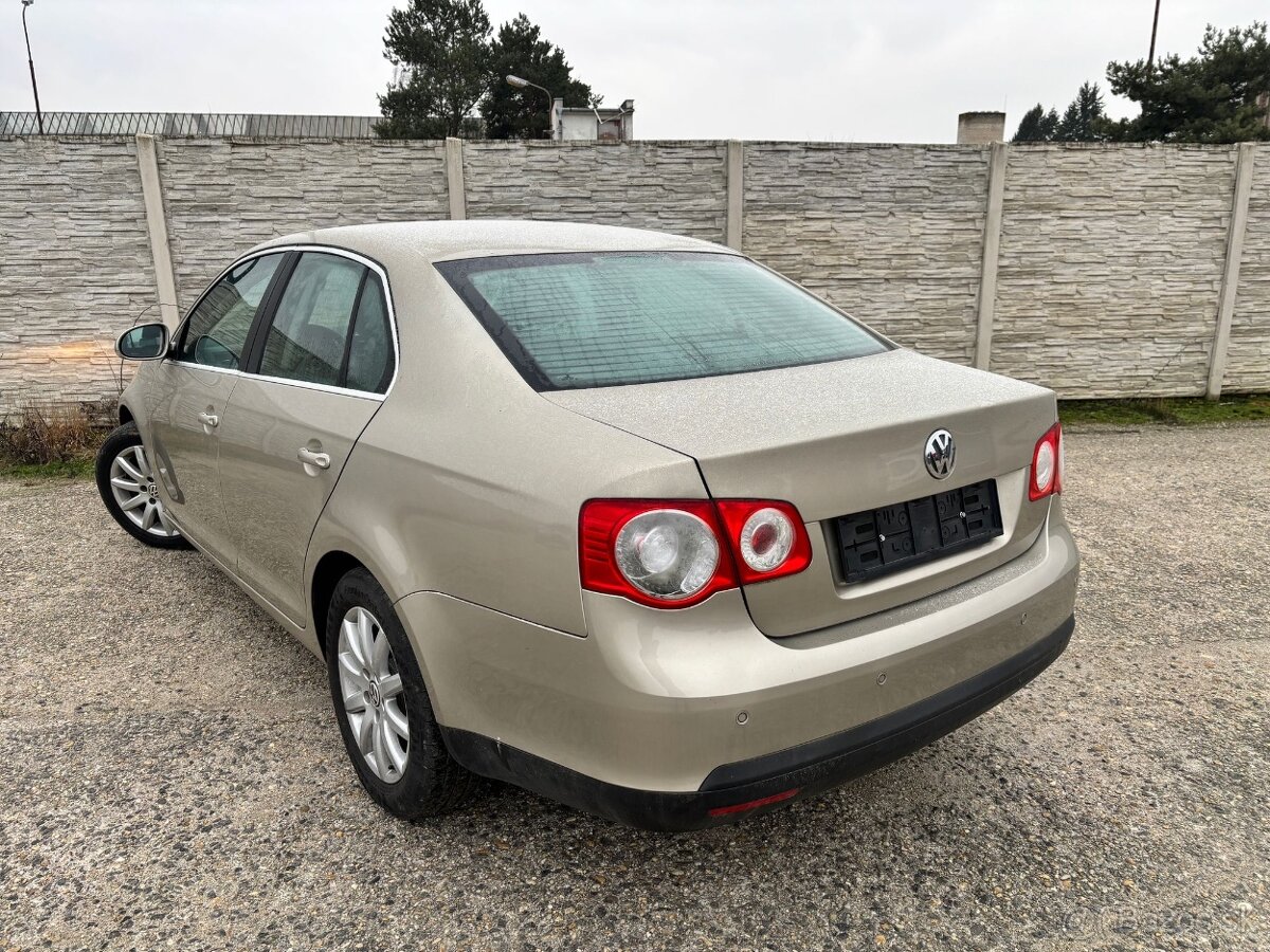 Volkswagen jetta 2,0 TDi - 4