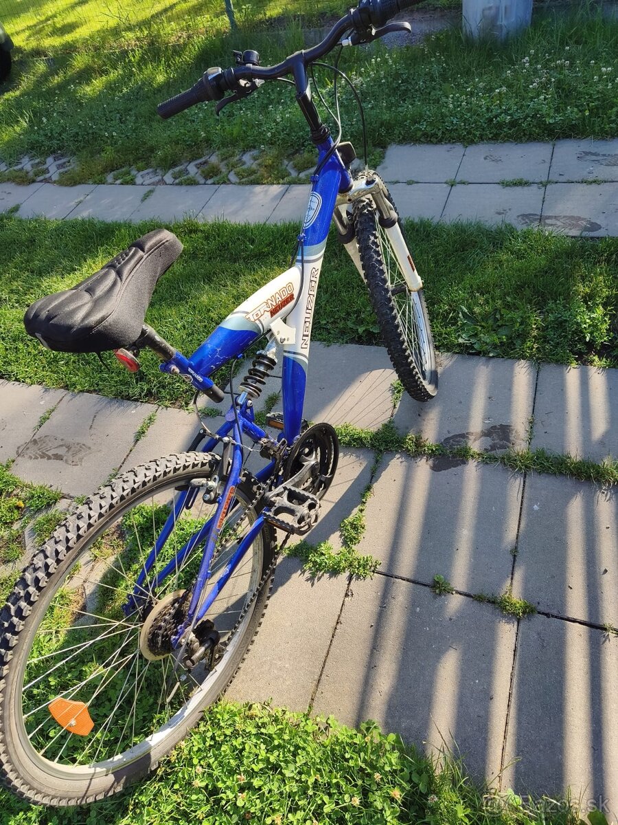 Neuzer Tornádo 26" - 4