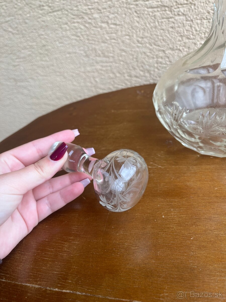 Starožitná sklenená karafa - 4