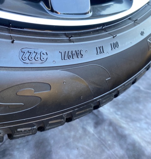 Originál Alu kola Volvo XC40 Recharge R19 zimní - 4