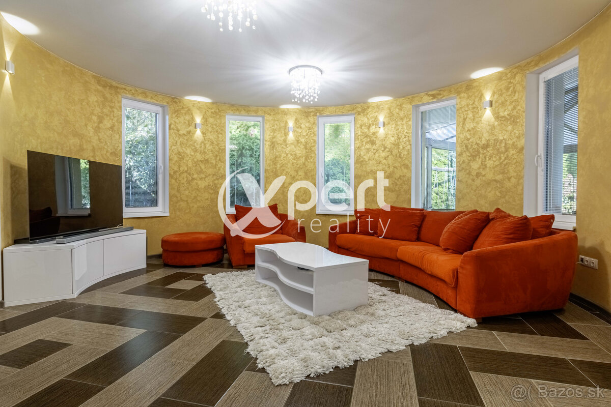 MODERNÝ DIZAJN A VEĽKOLEPÝ PRIESTOR - 4