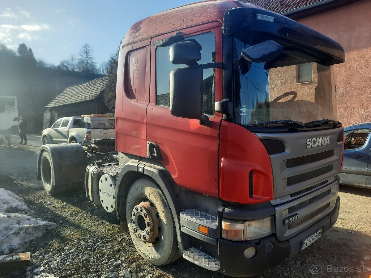 SCANIA P380 - 4