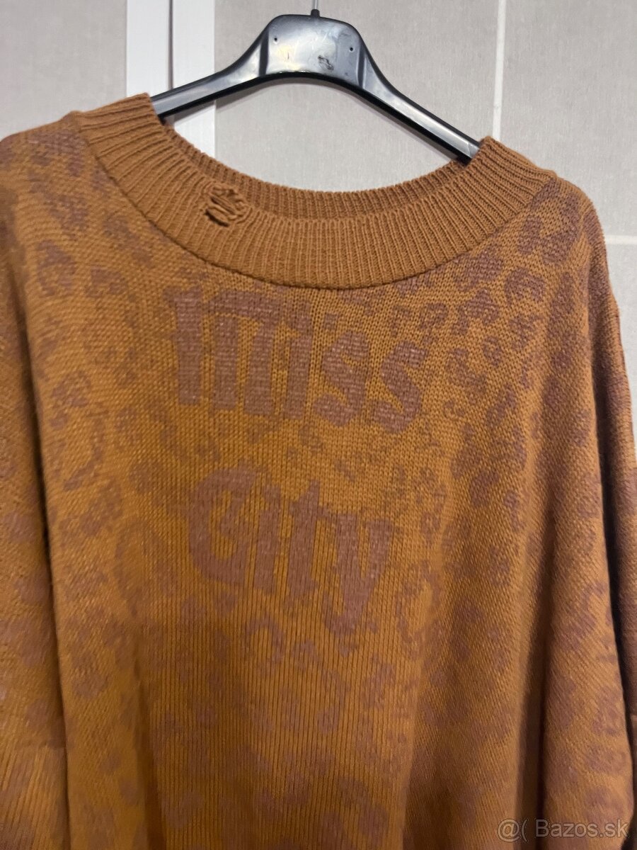 Oversize hnedé pletené šaty - 4