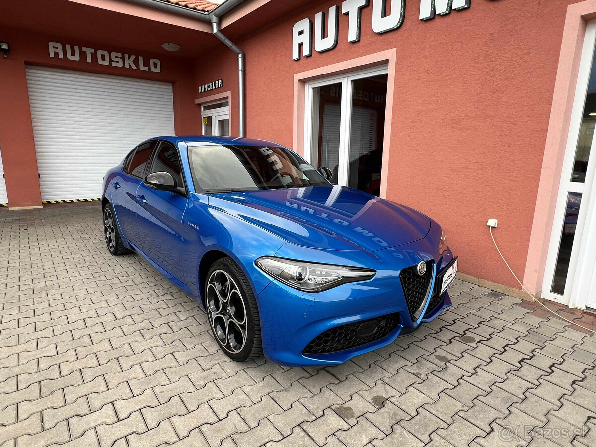 Alfa Romeo Giulia 2023 2.0 Veloce 206 kW - 4