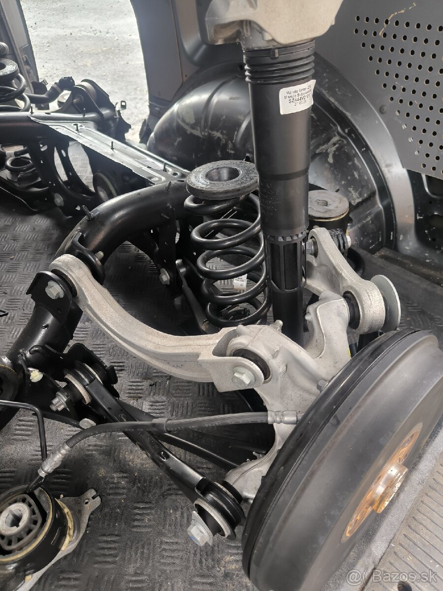 NÁHRADNÉ DIELY ID.3 - 4