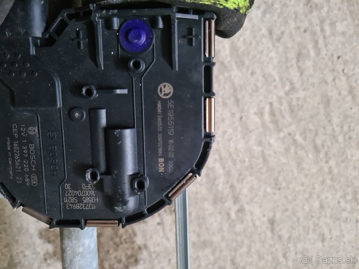 Mechanizmus predných stieračov s motorčekom Škoda Octavia 3 - 4