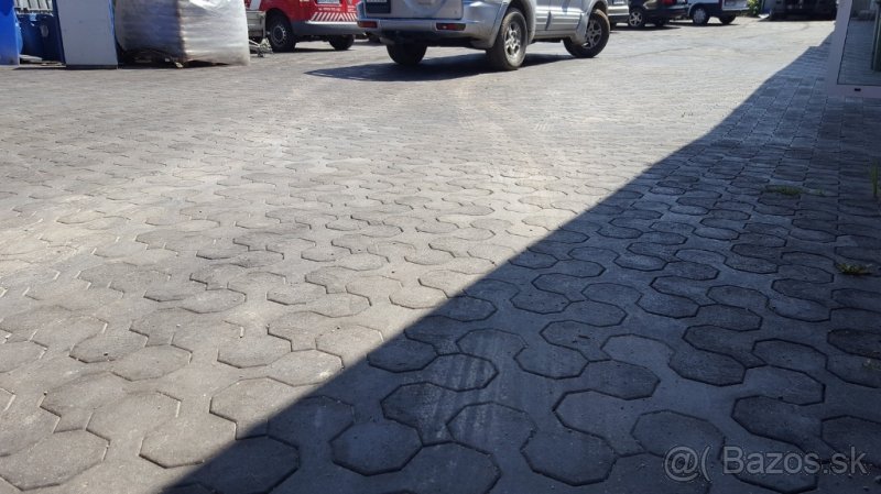 Plastová zámková dlažba - 4