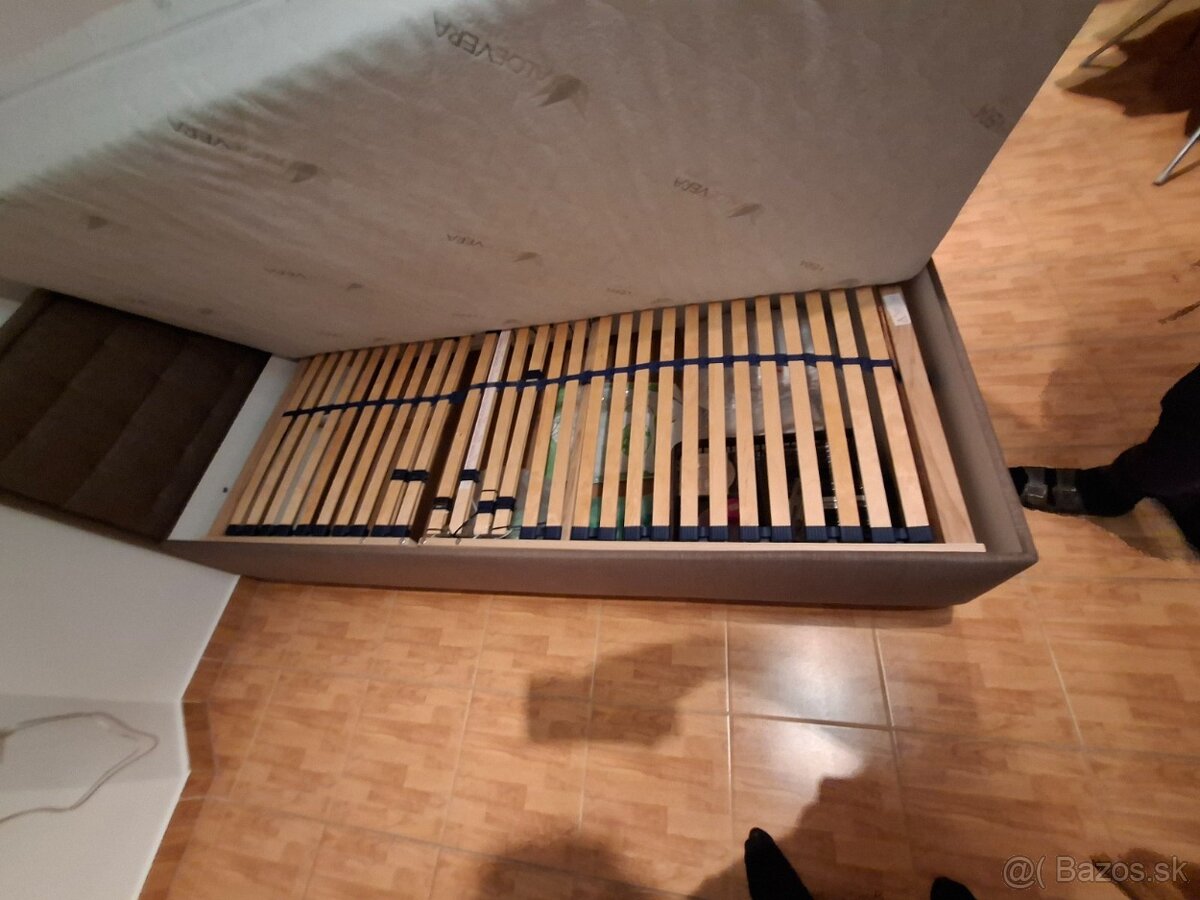 Manželská posteľ - 4