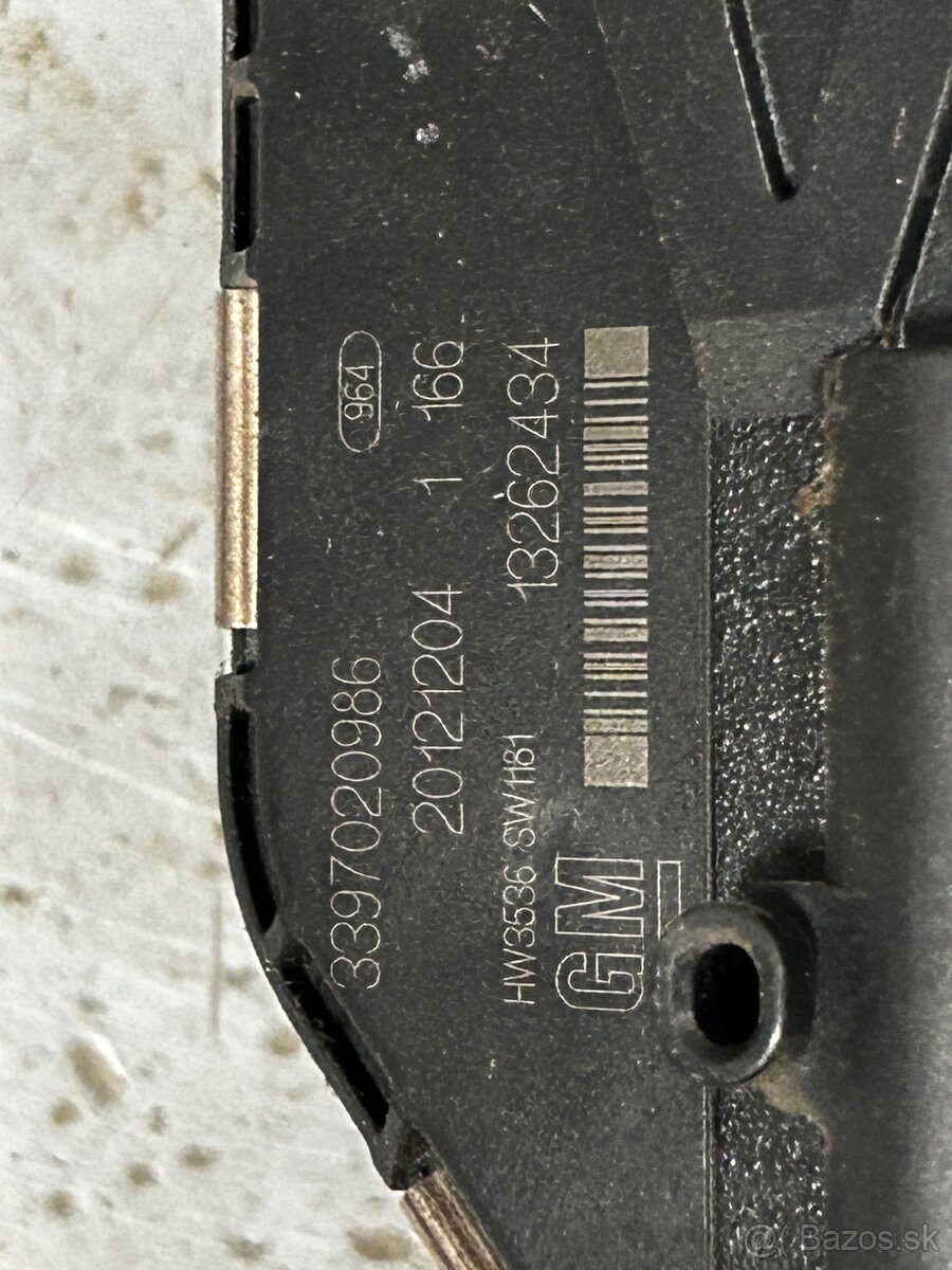 motorcek stieracov astra j - 4