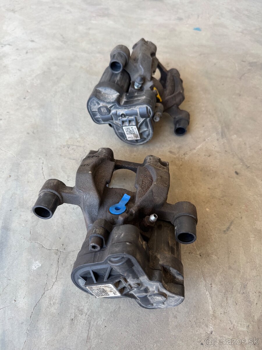 Brzdový strmeň - 4