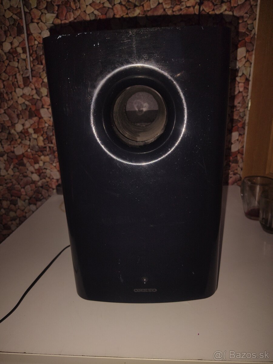 Predám Onkyo Subwoofer - 4