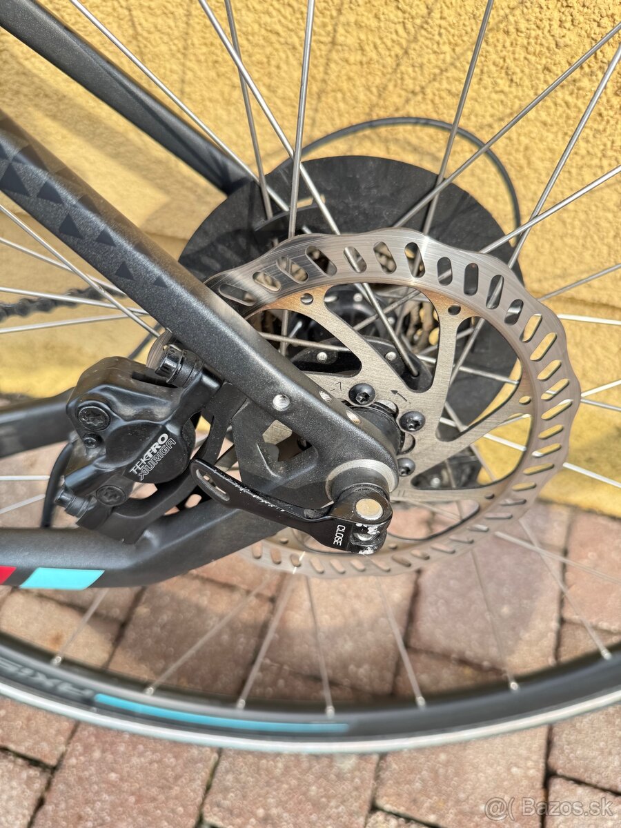 Karbonový bicykel Specialized Sirrus - 4