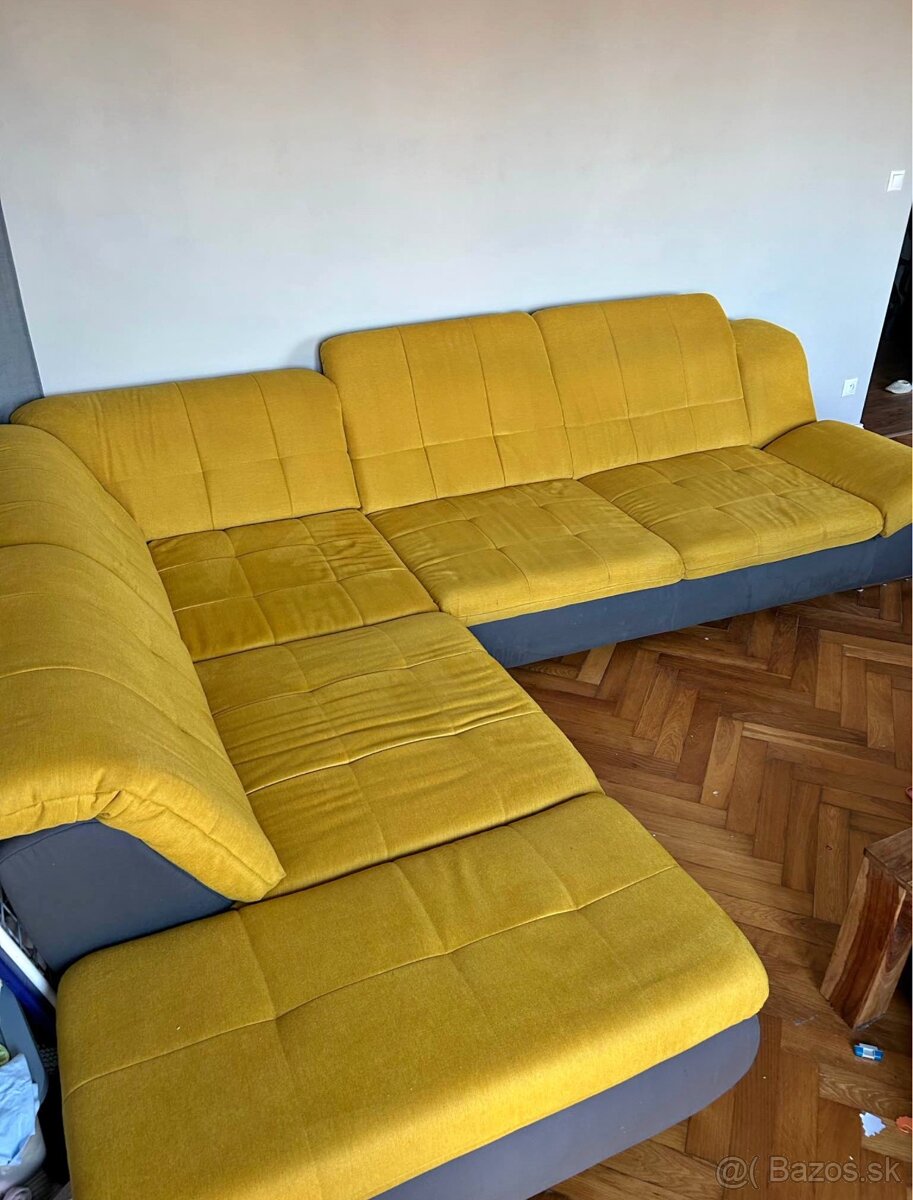 Rohova rozkladacia sedacka zlta seda - 4