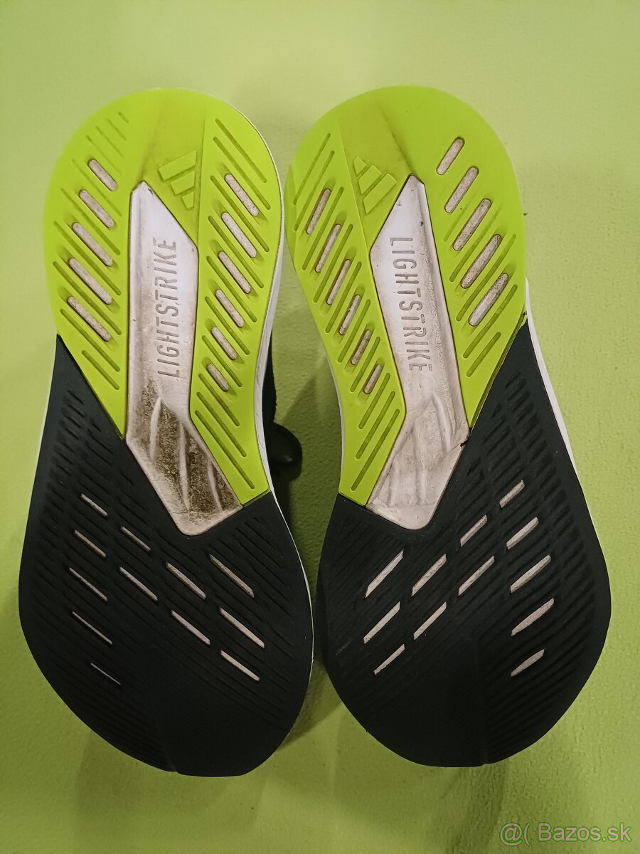 Bežecké tenisky Adidas - 4