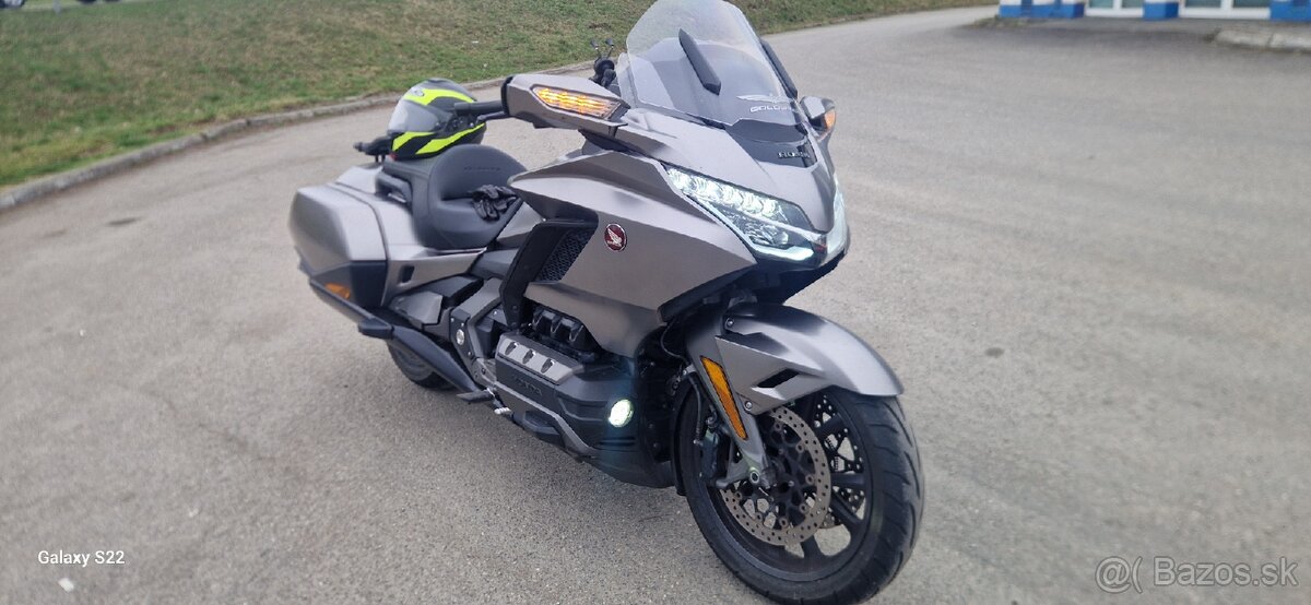 Honda Goldwing F6B - 4