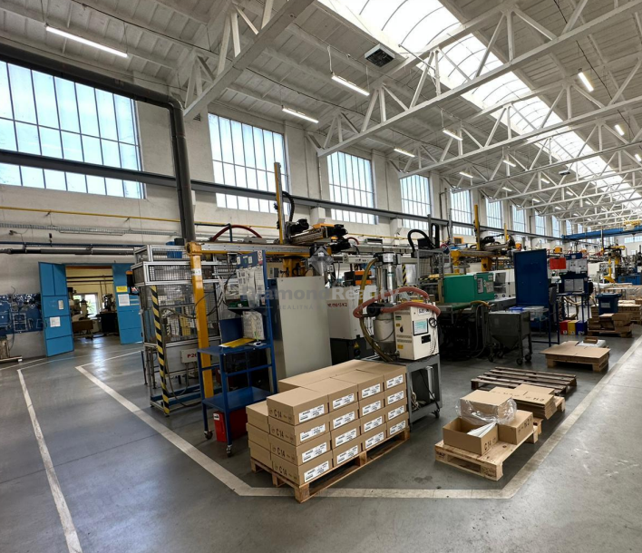 Na prenájom 5000 m2 hala Lužianky - 4