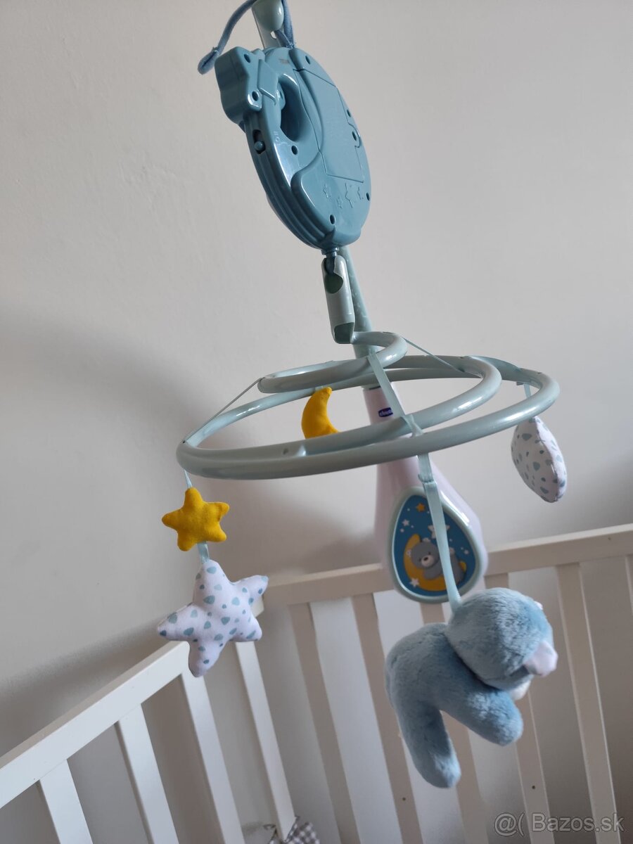 Predám kolotoč nad postieľku Chicco - 4