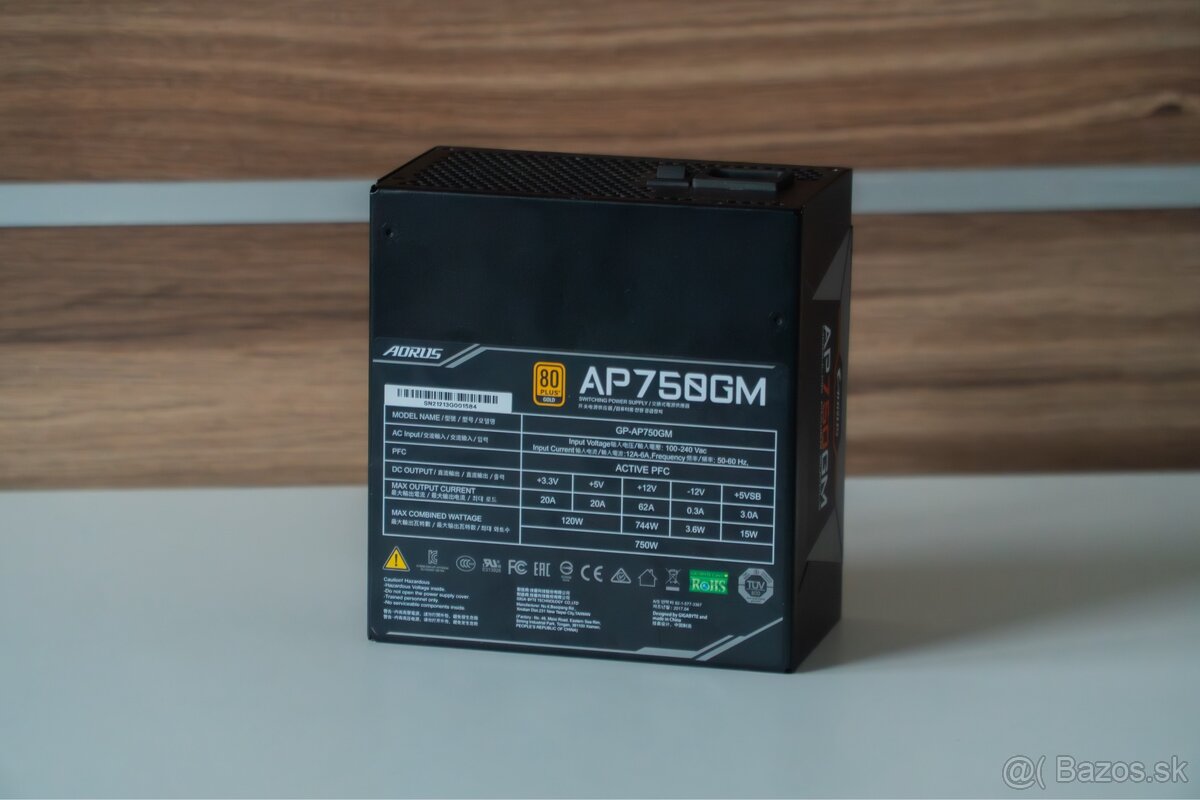 Gigabyte aorus p750w - 4