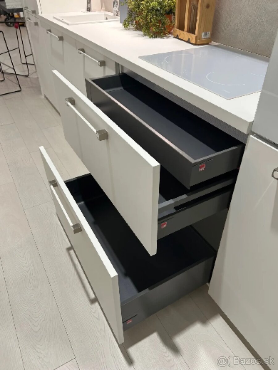 Moderná kuchynská linka OLTRE - 4