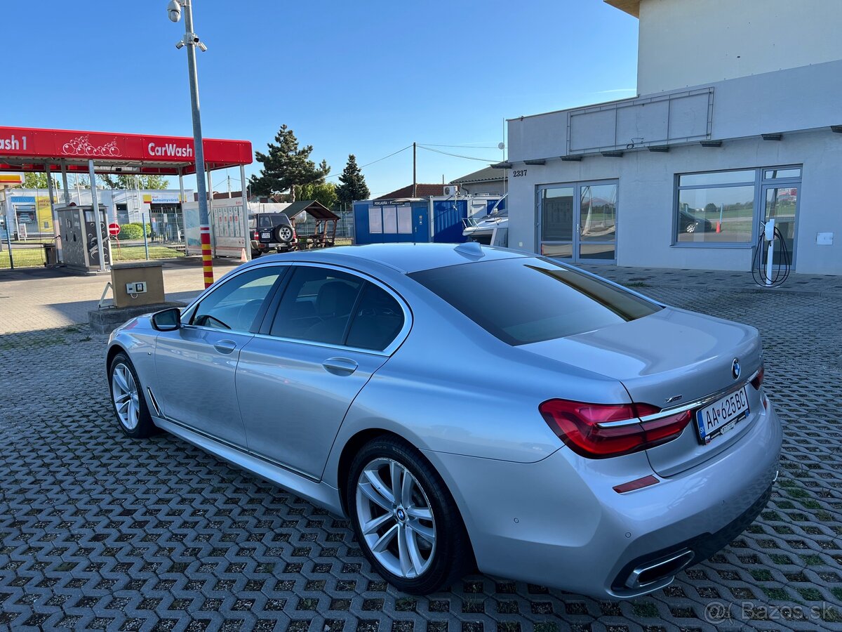 Predám BMW 750i 330kw - 4