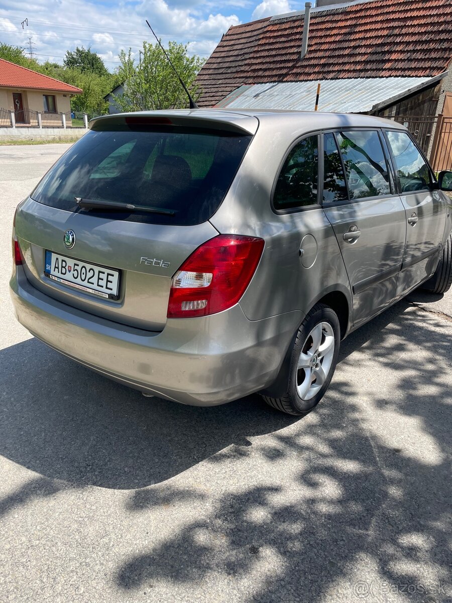 Škoda Fabia 2 1,4 mpi - 4
