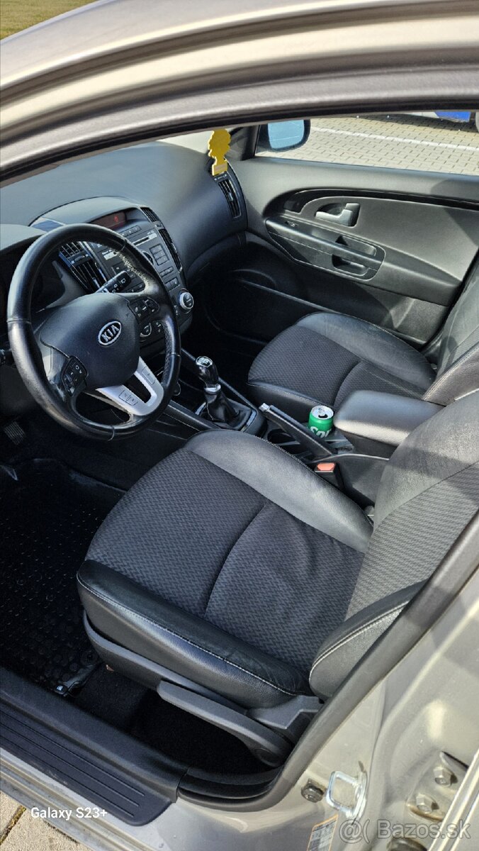 Kia ceed 1.6tdci - 4