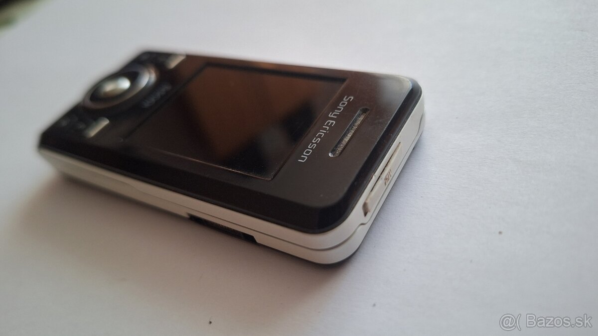 Sony ericsson S500i - 4