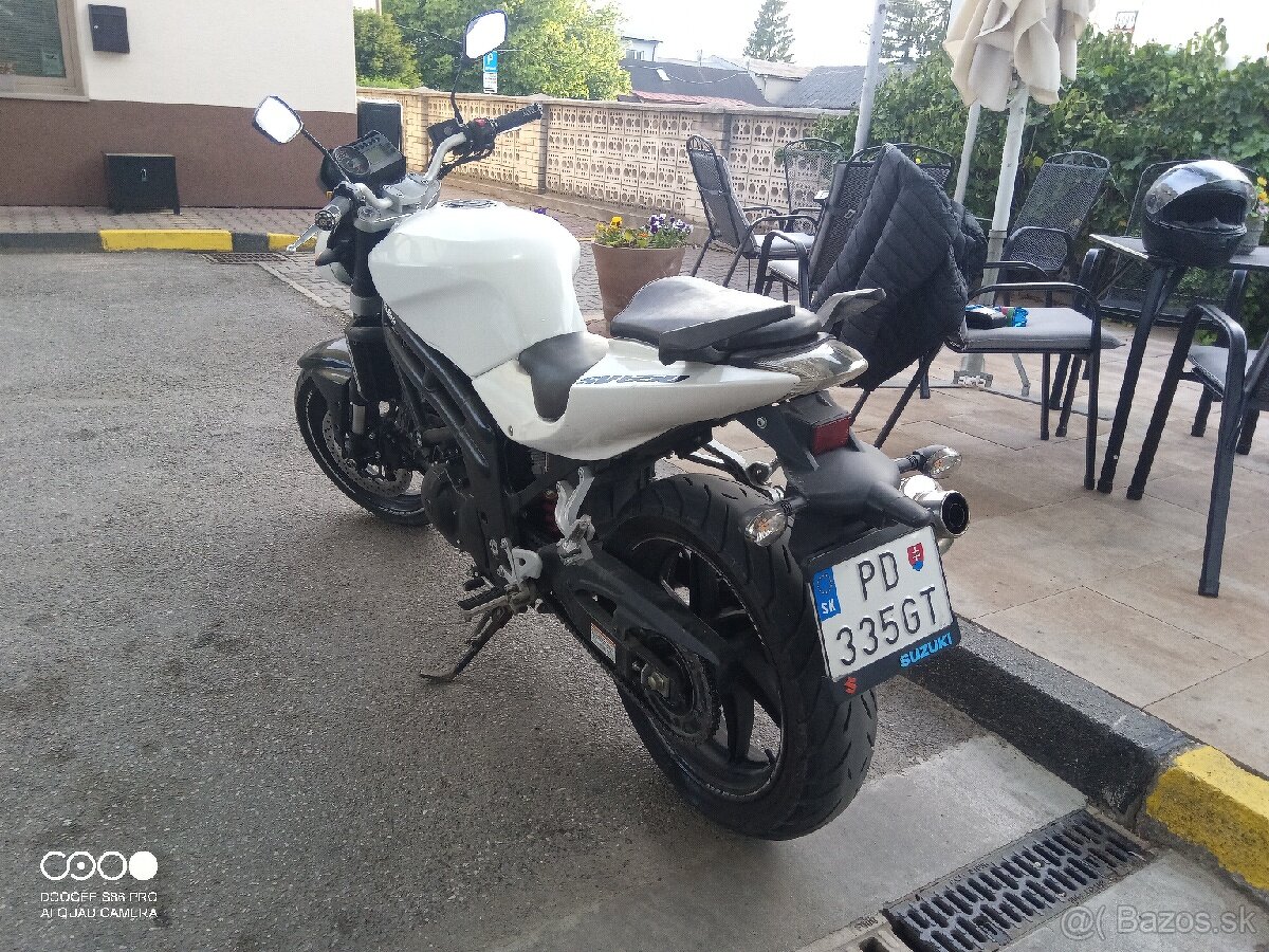 Hyosung GT650 Comet - 4