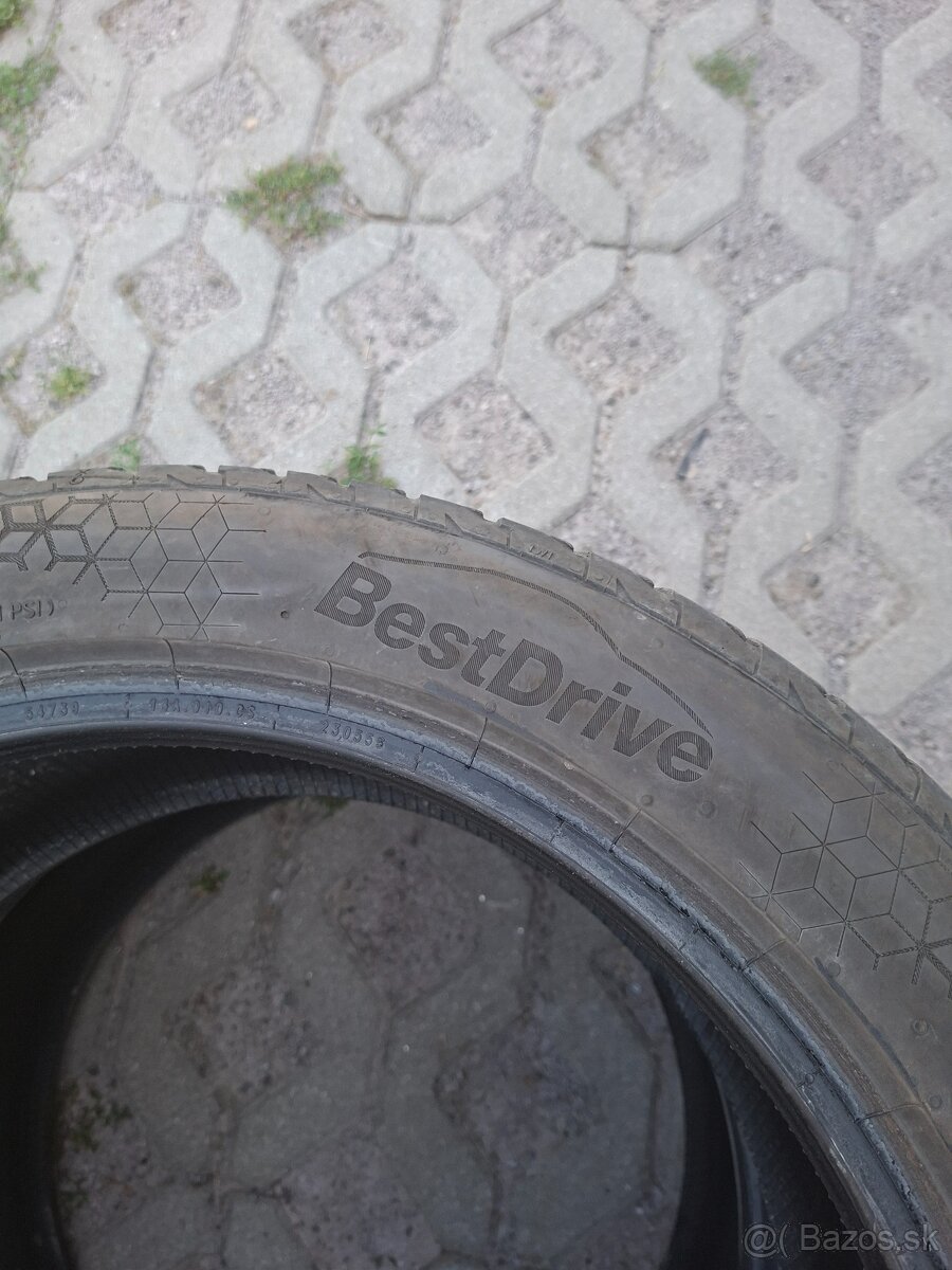 225/45 r17 - 4