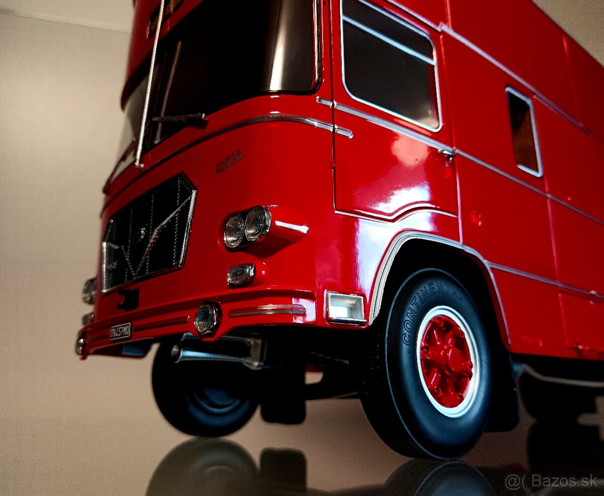 1:18 CMR Ferrari transporter - 4