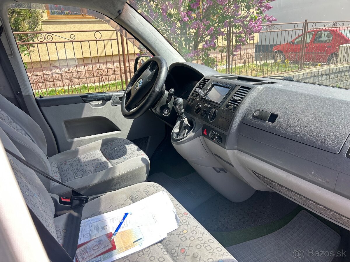 Volkswagen carawelle T5 9 miestne - 4