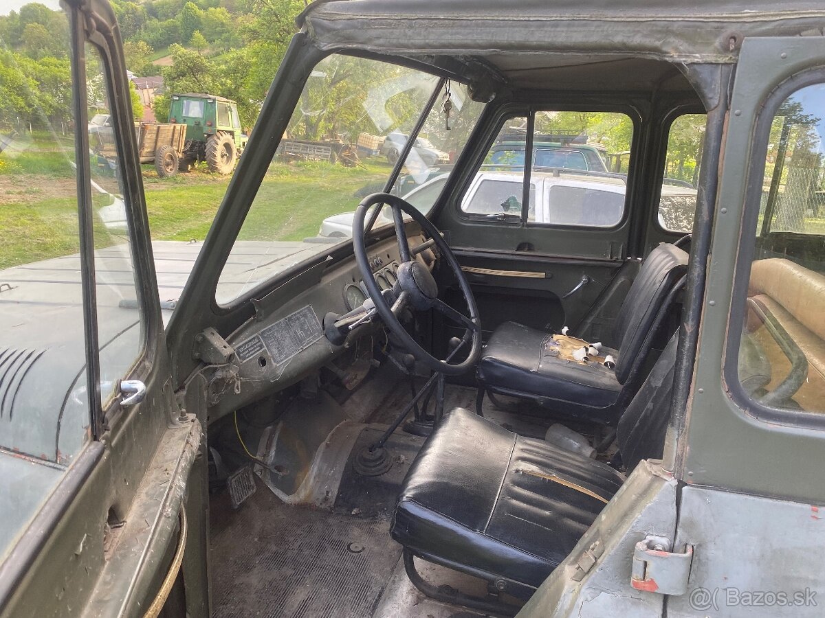 Uaz 469 - 4