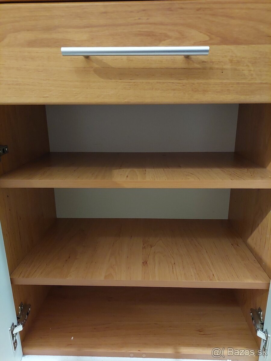 Vešiaková zostava - 4