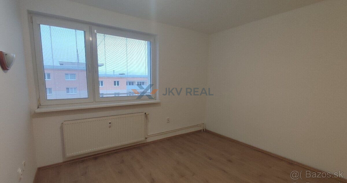 Na prenájom zariadený 2-izbový byt po rekonštrukcii s loggio - 4