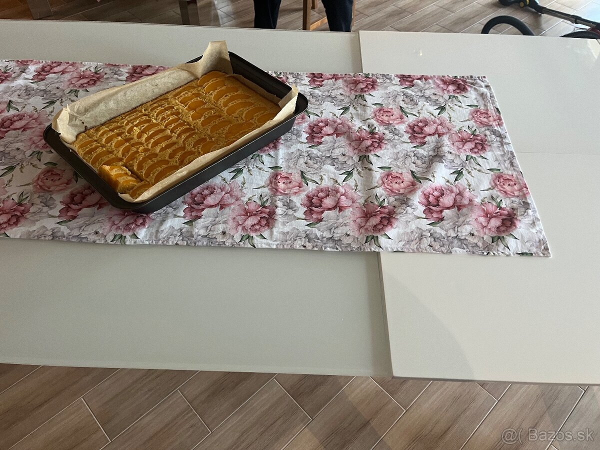 Rozkladací jedálenský sklenený stôl - 4