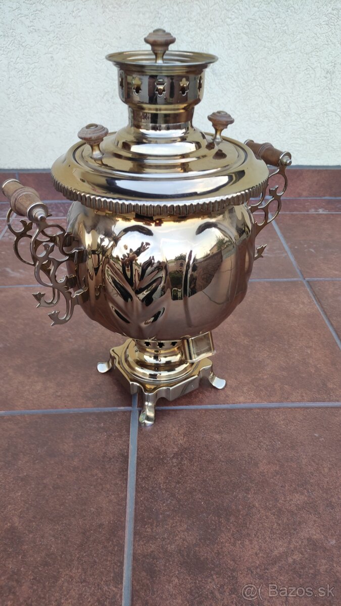 Ruský samovar v zlatej farbe - 4