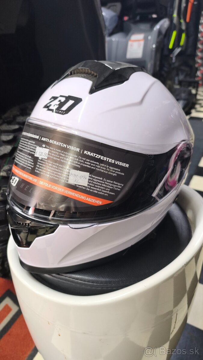 Predám novú prilbu značky ZED - 4