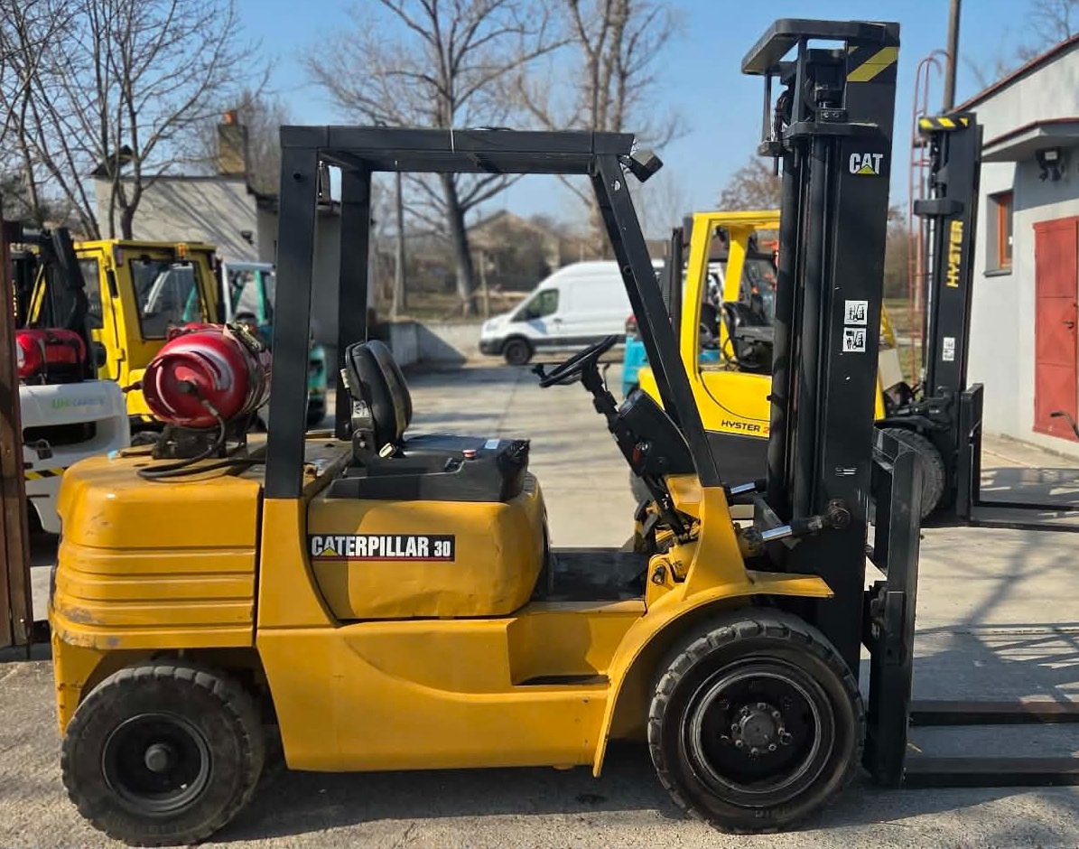 Vysokozdvižný vozík CATERPILLAR GP30 LPG - 4