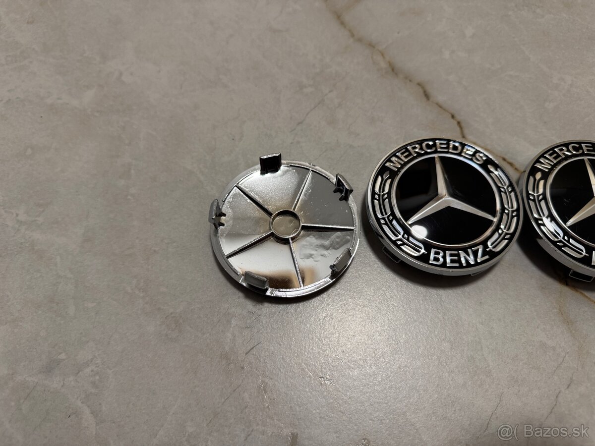 Predám 4 ks krytov Mercedes-Benz OE 70 mm - 4