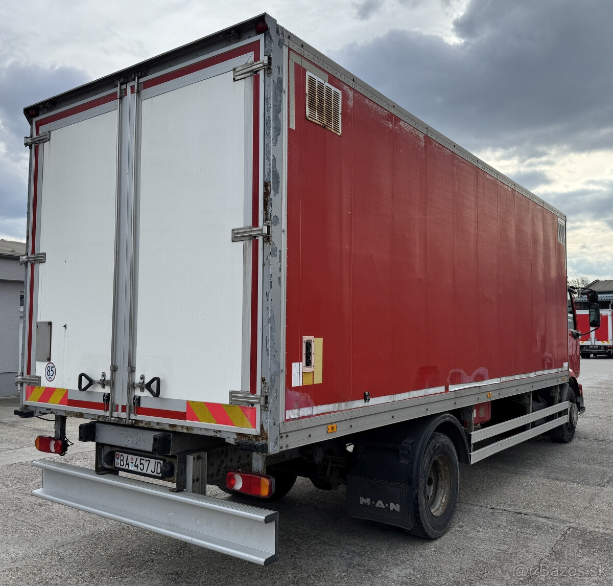 Predám RENAULT MIDLUM 220.16/C so skriňovou nadstavbou - 4