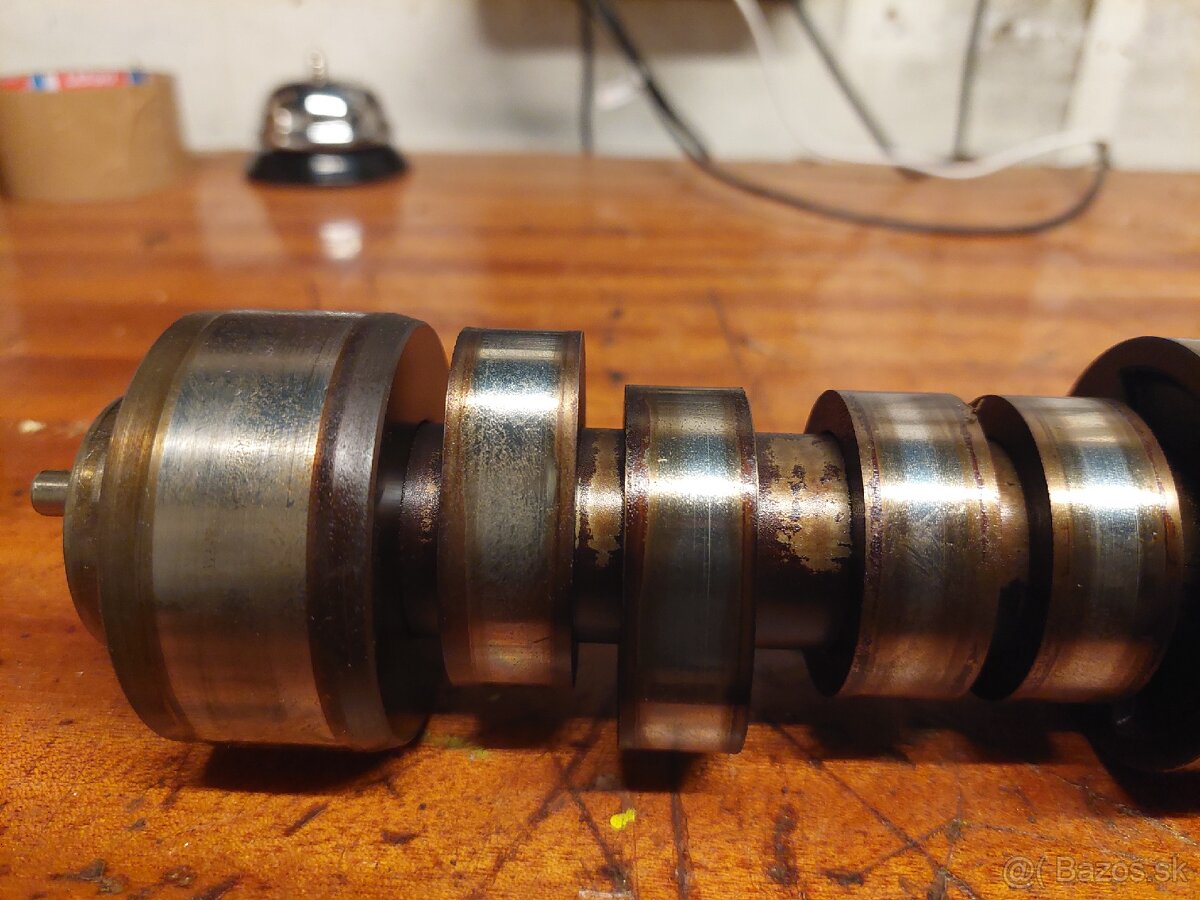 Vačková hriadeľ 5.7 hemi, (5,7) - 4